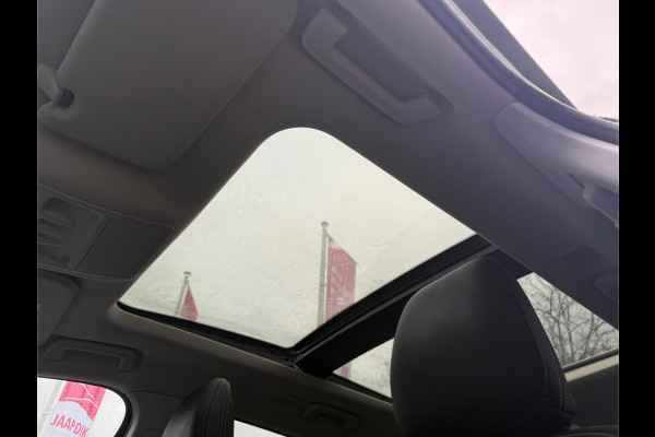 Ford FOCUS Wagon BWJ 11-2020 | 1.5T 150PK Vignale AUTOMAAT | LEER | PANO DAK | TREKHAAK | CAMERA | CLIMA | NAVI | LED | PDC 2X | CARPLAY