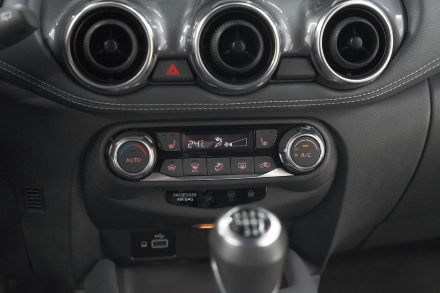 Nissan Juke 1.0 DIG-T Premiere Edition | Trekhaak | Camera | Apple Carplay | Parkeersensoren