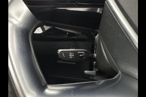 Audi e-tron 55 quattro Business edition Plus 95 kWh [ 3-Fase ] {SOH-88%} (INCL-BTW) *PANO | LUXURY-LEATHER | ADAPTIVE-CRUISE | FULL-LED | DIGI-COCKPIT | KEYLESS | MEMORY-PACK | CAMERA | NAVI-FULLMAP | SHIFT-PADDLES | DAB+ | COMFORT-SEATS | 20''ALU*