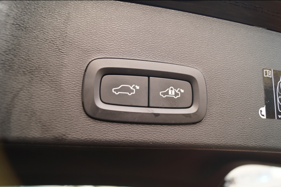 Volvo XC40 1.5 T3 163pk Automaat Business Pro -NAVI-ECC-CAM-