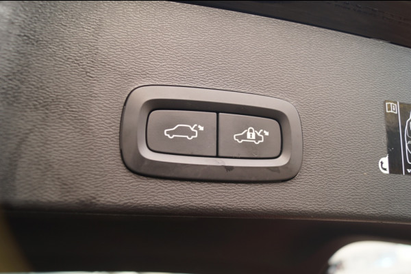 Volvo XC40 1.5 T3 163pk Automaat Business Pro -NAVI-ECC-CAM-