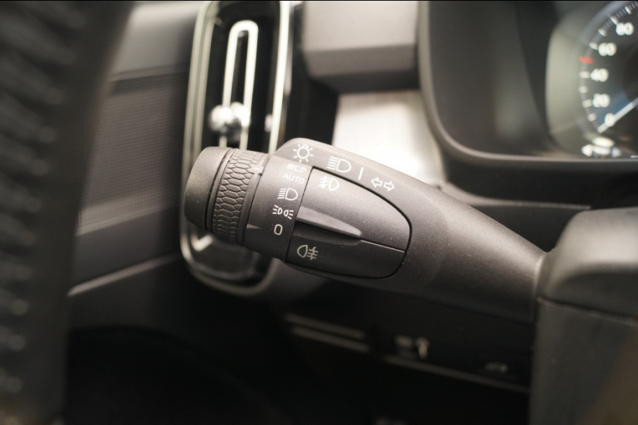Volvo XC40 1.5 T3 163pk Automaat Business Pro -NAVI-ECC-CAM-