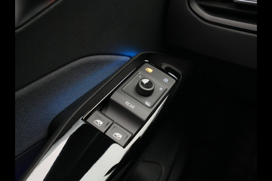 Volkswagen ID.3 First 58 kWh Trekhaak Navigatie Stoel/Stuurverwarming Carplay Acc Pdc Argon