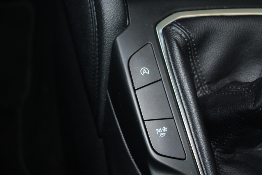 Ford Kuga 1.5 EcoBoost Titanium 150pk | Winter Pack | Navigatie | Camera | Cruise control