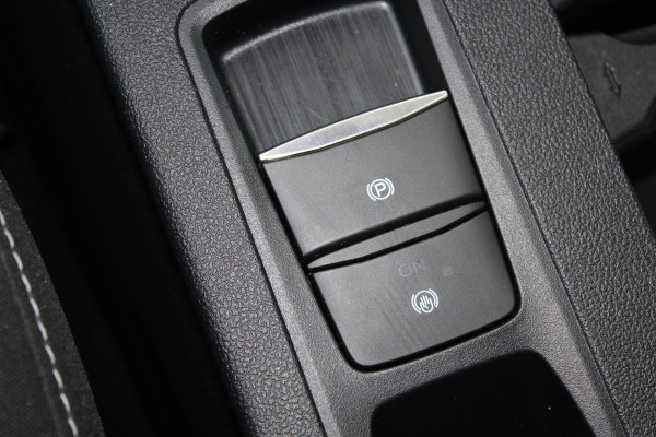 Ford Kuga 1.5 EcoBoost Titanium 150pk | Winter Pack | Navigatie | Camera | Cruise control