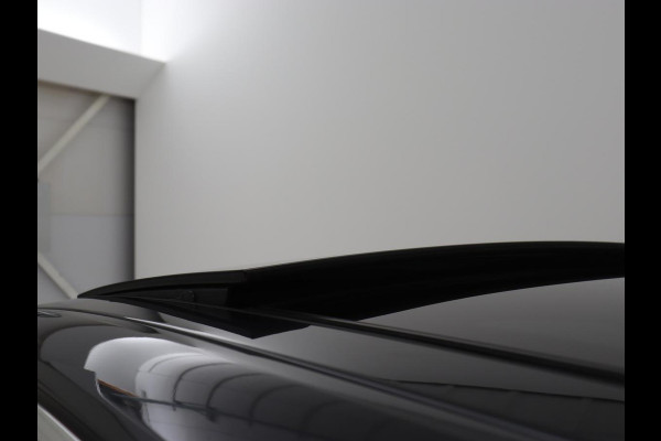 BMW 2 Serie Active Tourer 225xe iPerformance Luxury Line | Panoramadak | Leder  | Head-Up | Camera | Keyless | Navigatie | Park Assist | Adaptief LED | PHEV | Plug In