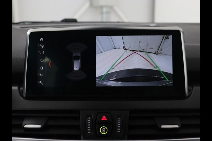 BMW 2 Serie Active Tourer 225xe iPerformance Luxury Line | Panoramadak | Leder  | Head-Up | Camera | Keyless | Navigatie | Park Assist | Adaptief LED | PHEV | Plug In