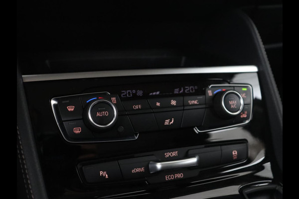 BMW 2 Serie Active Tourer 225xe iPerformance Luxury Line | Panoramadak | Leder  | Head-Up | Camera | Keyless | Navigatie | Park Assist | Adaptief LED | PHEV | Plug In