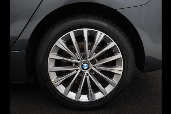 BMW 2 Serie Active Tourer 225xe iPerformance Luxury Line | Panoramadak | Leder  | Head-Up | Camera | Keyless | Navigatie | Park Assist | Adaptief LED | PHEV | Plug In