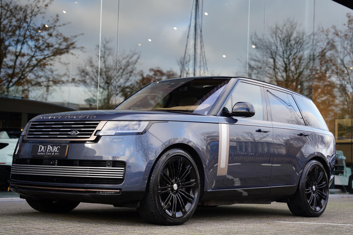 Land Rover Range Rover P 510 E SV Bespoke Interieur | Rear Seat Entertainment