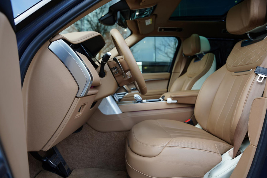 Land Rover Range Rover P 510 E SV Bespoke Interieur | Rear Seat Entertainment