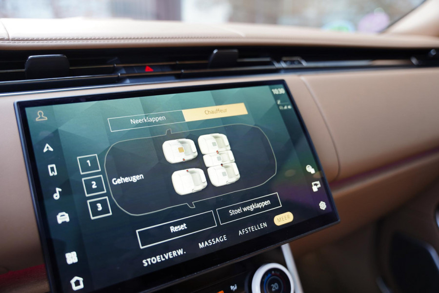 Land Rover Range Rover P 510 E SV Bespoke Interieur | Rear Seat Entertainment