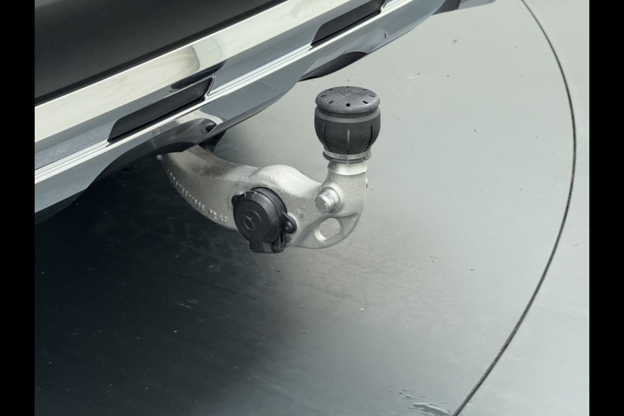 Mercedes-Benz GLC 300 e 4MATIC AMG Line | Pano Trekhaak Memory Digital