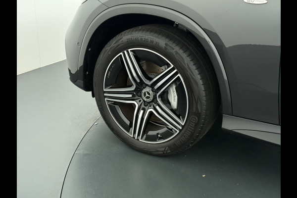 Mercedes-Benz GLC 300 e 4MATIC AMG Line | Pano Trekhaak Memory Digital