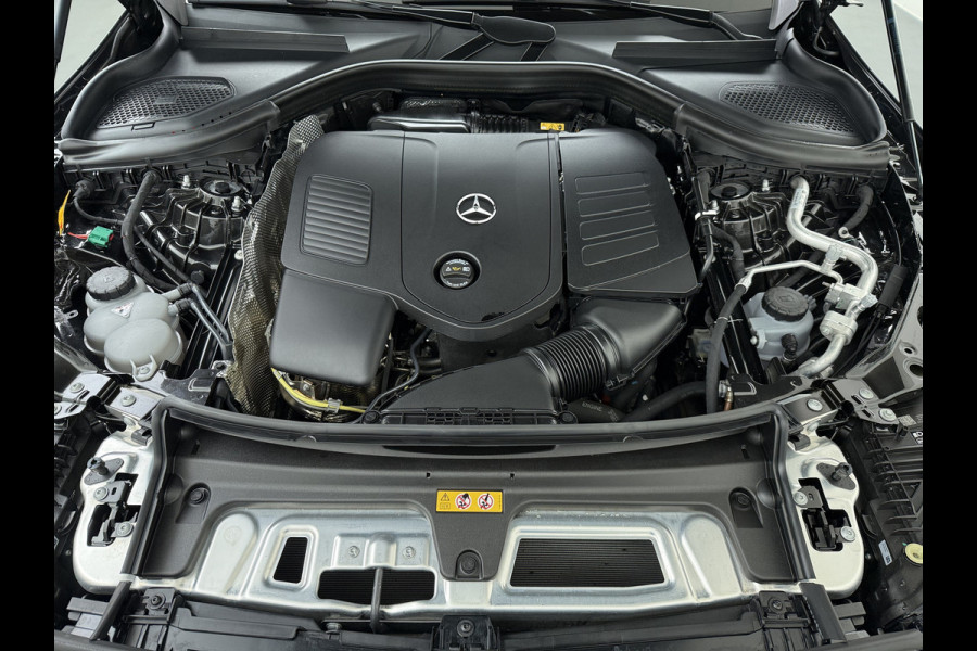 Mercedes-Benz GLC 300 e 4MATIC AMG Line | Pano Trekhaak Memory Digital