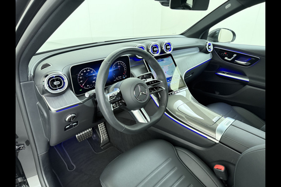 Mercedes-Benz GLC 300 e 4MATIC AMG Line | Pano Trekhaak Memory Digital