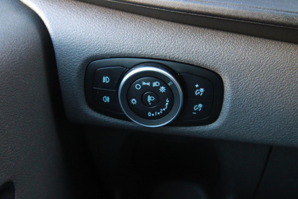 Ford Transit Custom 320 2.0 TDCI 130PK Automaat L1H1 Trend / Trekhaak / Sync 3 app connect
