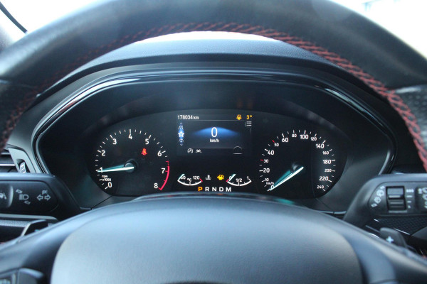 Ford FOCUS Wagon 1.5 EcoBoost ST Line Business | Stoel + Stuurverwarming | B&O Audio | Adaptive Cruise Control | Navigatie | BLIS | Parkeersensoren |