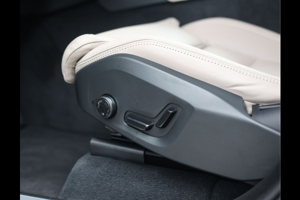 Volvo XC90 T8 AWD Ultra Dark | Direct rijden - Luchtvering - Trekhaak - Bowers&Wilkins