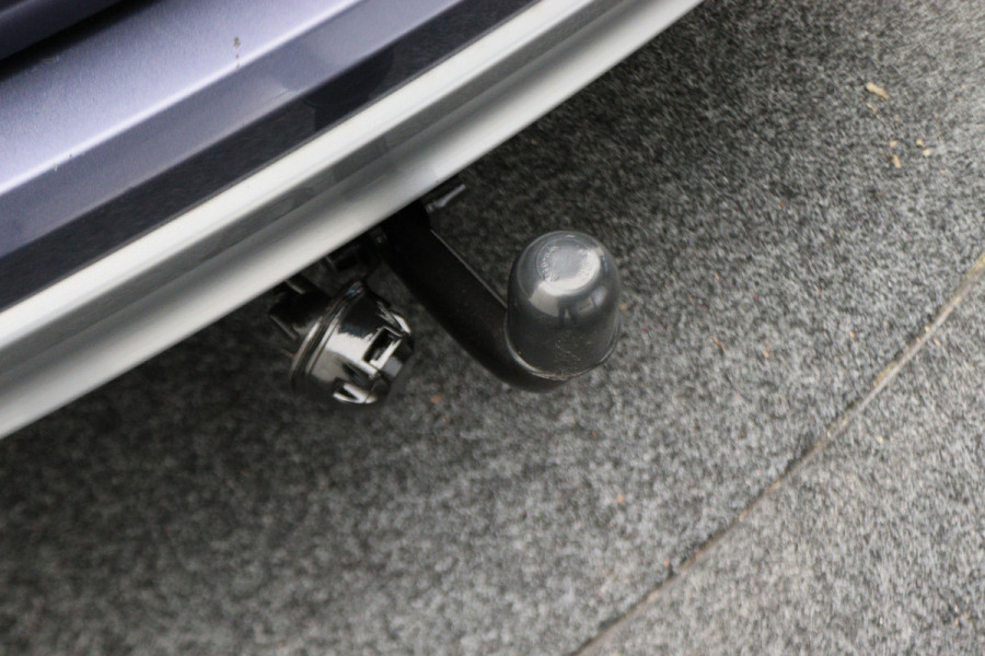 Honda CR-V 2.0 4WD Executive Leer, Panoramadak, Keyless, Trekhaak, Xenon, Camera, 18"