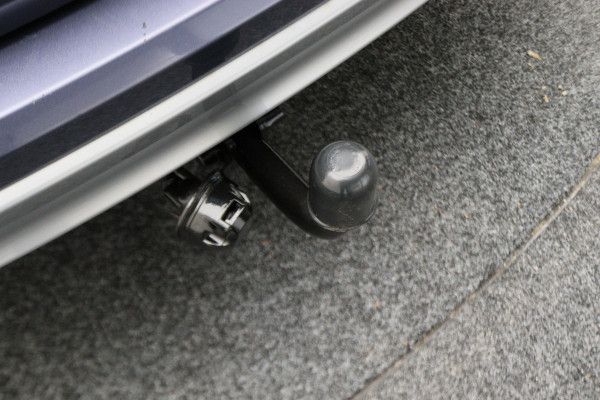 Honda CR-V 2.0 4WD Executive Leer, Panoramadak, Keyless, Trekhaak, Xenon, Camera, 18"