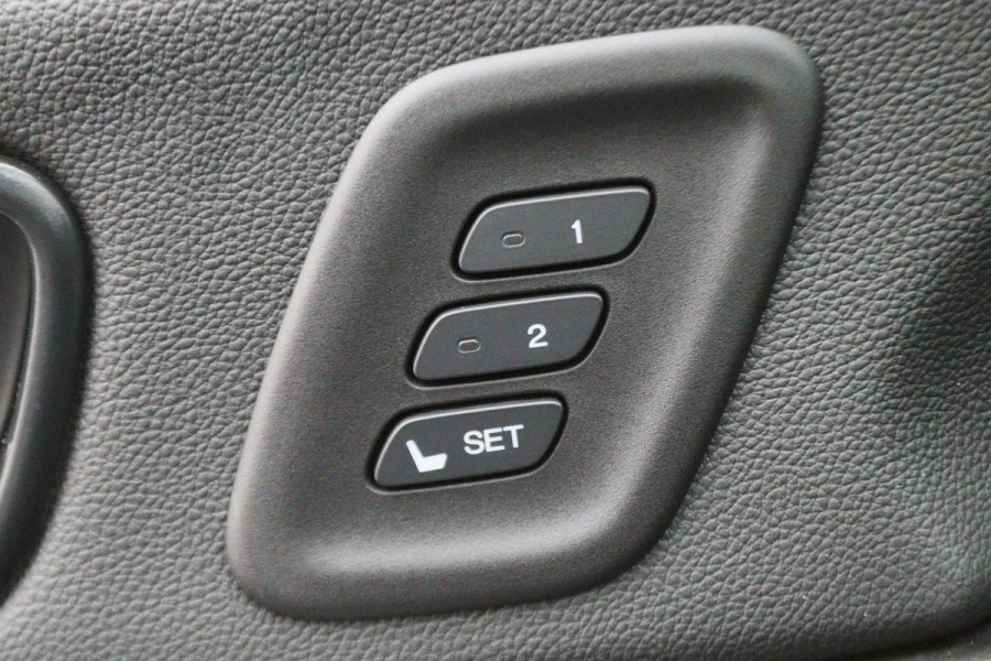 Honda CR-V 2.0 4WD Executive Leer, Panoramadak, Keyless, Trekhaak, Xenon, Camera, 18"