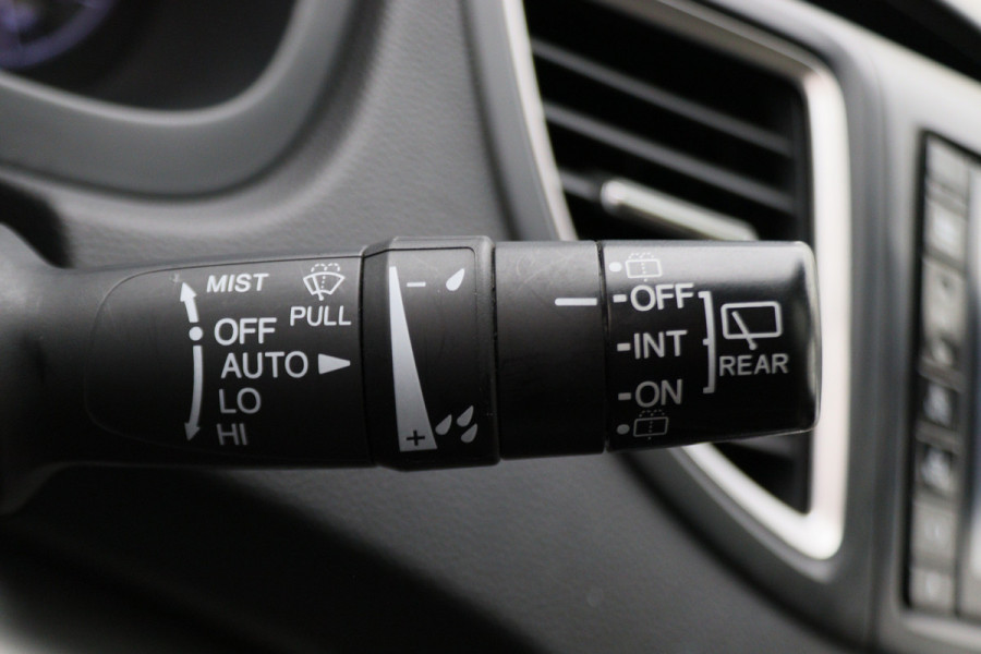 Honda CR-V 2.0 4WD Executive Leer, Panoramadak, Keyless, Trekhaak, Xenon, Camera, 18"