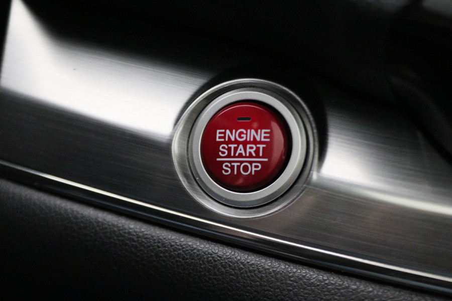 Honda CR-V 2.0 4WD Executive Leer, Panoramadak, Keyless, Trekhaak, Xenon, Camera, 18"