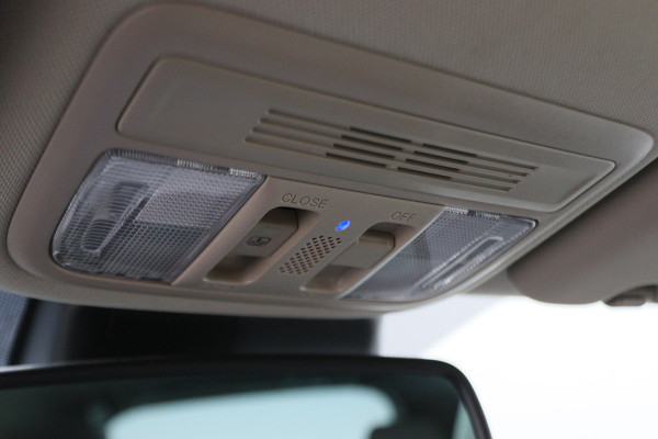 Honda CR-V 2.0 4WD Executive Leer, Panoramadak, Keyless, Trekhaak, Xenon, Camera, 18"