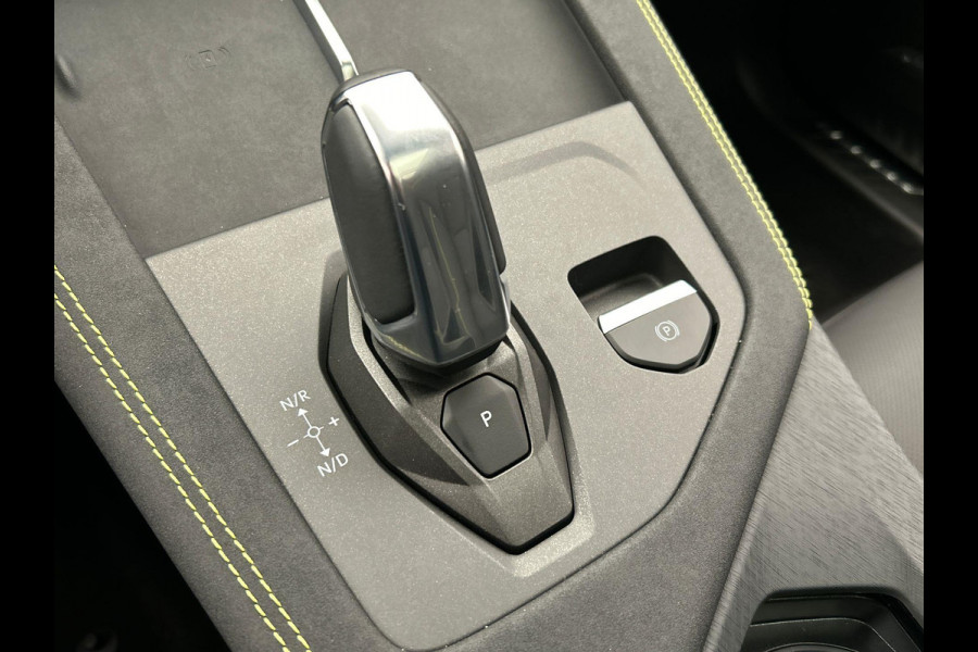 Lynk & Co 01 1.5 More Leder| Pano | Stoel+Stuurwielverwarming | Keyless