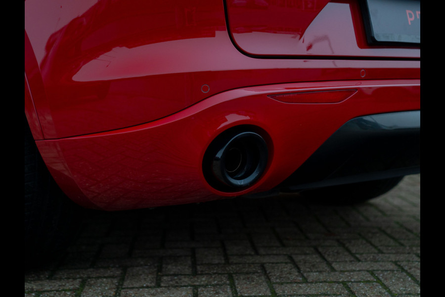 Alfa Romeo Stelvio 2.0T AWD Veloce 320pk | Harman/Kardon | Adapt. cruise | 20 inch