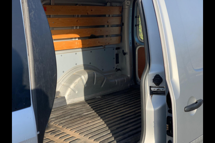 Volkswagen Caddy 2.0 TDI L2H1 BMT Maxi Highline 2020