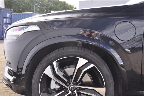 Volvo XC90 T8 455PK Long range Recharge AWD Ultimate Bright Google infotaiment/ Adaptieve cruise control/ Bowers en Wilkins/ Panoramadak/ Luchtvering/ 22” velgen/ BLIS/ Trekhaak/ Stoel en stuurwielverwarming/ Parkeersensoren met 360 Camera/ Elektrische stoelen met geheugen/ Apple carplay/ Keyless entry/ Head up display