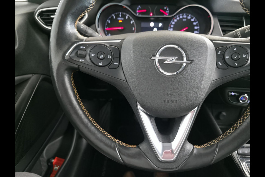 Opel Crossland X 1.2 Turbo Innovation Automaat | Trekhaak | Navigatie | Achteruitrijcamera