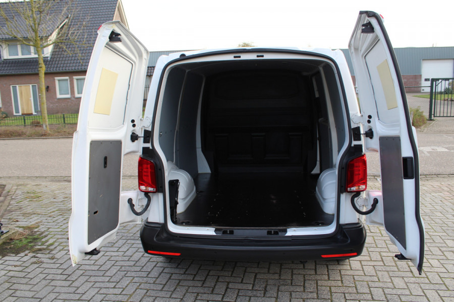Volkswagen Transporter T6.1 2.0 TDI 110PK Euro6 L1 ✓ 3-zits ✓  Apple Carplay / Android Auto