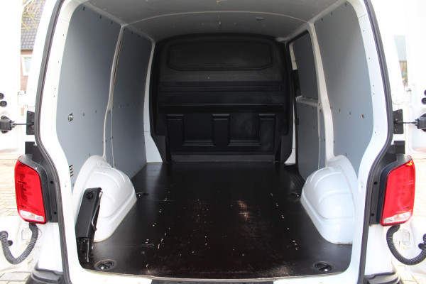 Volkswagen Transporter T6.1 2.0 TDI 110PK Euro6 L1 ✓ 3-zits ✓  Apple Carplay / Android Auto