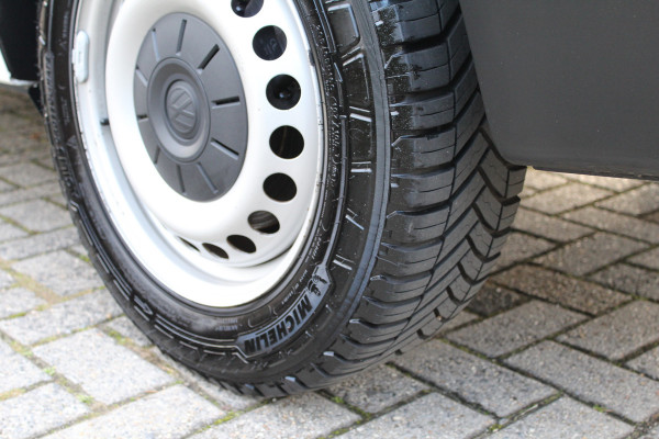 Volkswagen Transporter T6.1 2.0 TDI 110PK Euro6 L1 ✓ 3-zits ✓  Apple Carplay / Android Auto