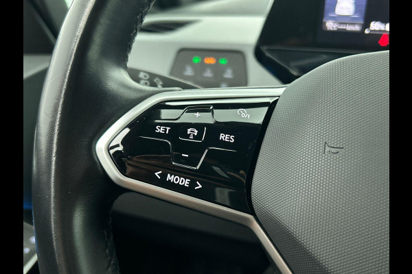 Volkswagen ID.3 First Plus 58 kWh | Navigatie | Apple Carplay/Android Auto | Camera | Parkeersensoren | Adaptive Cruise Control | Full LED Matrix | Stoel- en stuurverwarming | Lichtmetalen velgen | Climate Control
