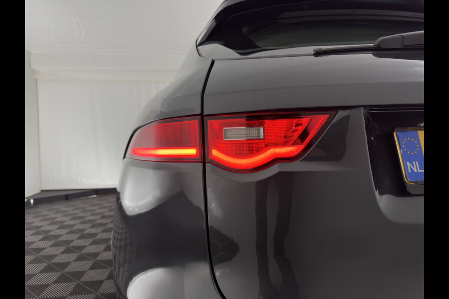 Jaguar F-Pace 2.0 Portfolio Black-line AWD 25d (INCL-BTW) Aut. *PANO | HEAD-UP | LUXURY-LEATHER | BLIND-SPOT | MERIDIAN-SOUND | HEATED-SPORTSEATS | NAVI-FULLMAP | KEYLESS | CAMERA | ECC | CARPLAY | SHIFT-PADDLES | PDC | LANE-ASSIST | ...
