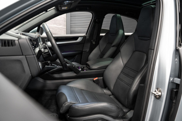 Porsche Cayenne Coupé 3.0 E-Hybrid *Sport-Design / Vierwielbesturing / Stoelventilatie / BOSE / 18-Wegs / Panorama / Soft-Close / Keyless*