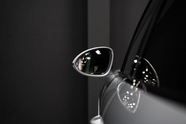 Porsche Cayenne Coupé 3.0 E-Hybrid *Sport-Design / Vierwielbesturing / Stoelventilatie / BOSE / 18-Wegs / Panorama / Soft-Close / Keyless*