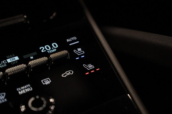 Porsche Cayenne Coupé 3.0 E-Hybrid *Sport-Design / Vierwielbesturing / Stoelventilatie / BOSE / 18-Wegs / Panorama / Soft-Close / Keyless*