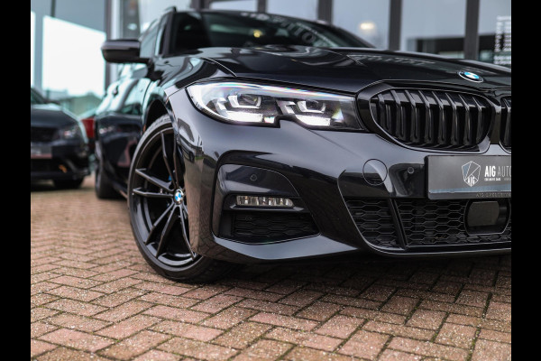 BMW 3 Serie Touring 320d xDrive High Executive | M-Sport | Camera | Trekhaak | Pano | Keyless