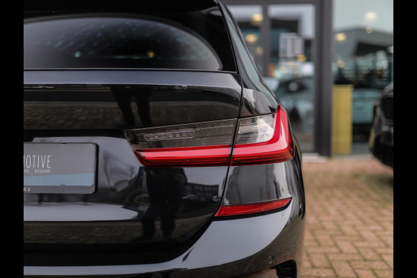 BMW 3 Serie Touring 320d xDrive High Executive | M-Sport | Camera | Trekhaak | Pano | Keyless