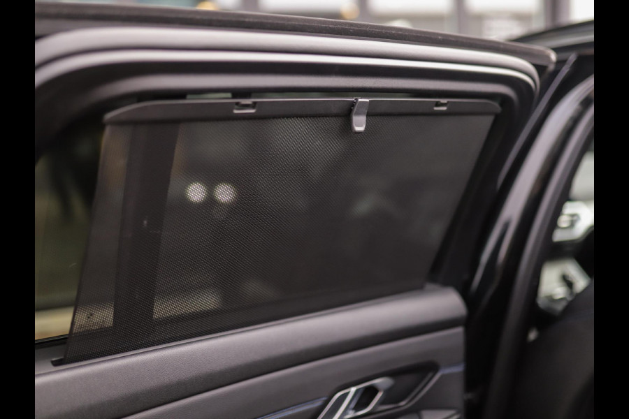 BMW 3 Serie Touring 320d xDrive High Executive | M-Sport | Camera | Trekhaak | Pano | Keyless