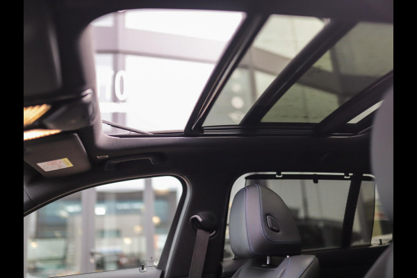 BMW 3 Serie Touring 320d xDrive High Executive | M-Sport | Camera | Trekhaak | Pano | Keyless