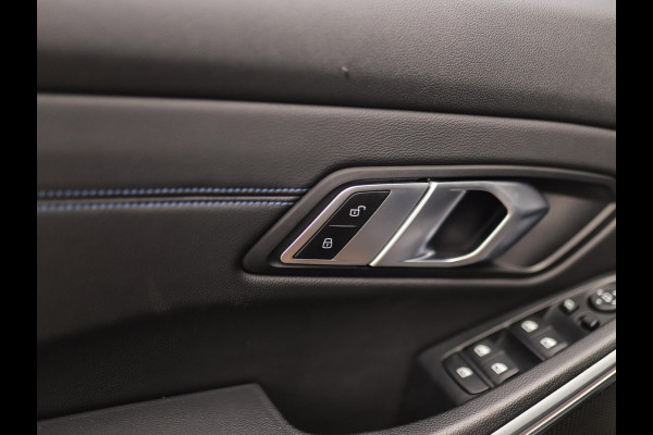 BMW 3 Serie Touring 320d xDrive High Executive | M-Sport | Camera | Trekhaak | Pano | Keyless