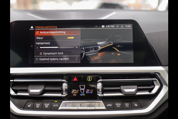 BMW 3 Serie Touring 320d xDrive High Executive | M-Sport | Camera | Trekhaak | Pano | Keyless