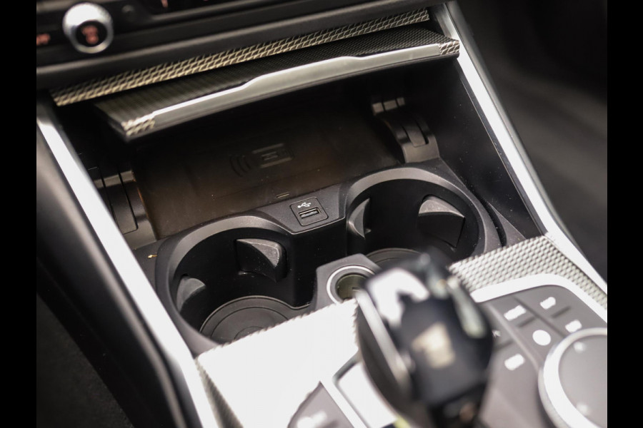 BMW 3 Serie Touring 320d xDrive High Executive | M-Sport | Camera | Trekhaak | Pano | Keyless