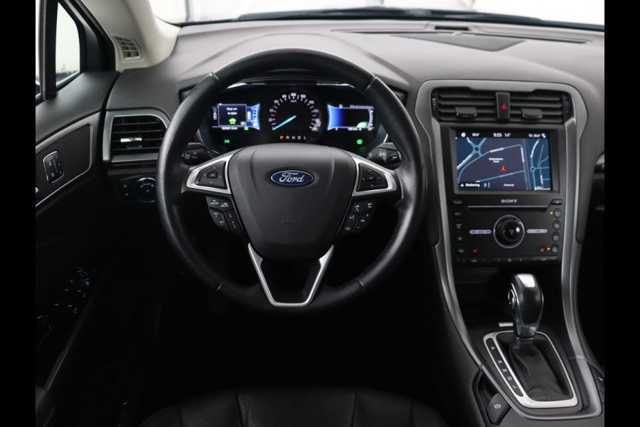 Ford Mondeo 2.0 IVCT HEV Titanium X | Leder | Stoelverwarming | Camera | Adaptive cruise | Memory | Carplay | Full LED | Keyless | Navigatie | Park Assist | Dodehoek detectie | Climate control
